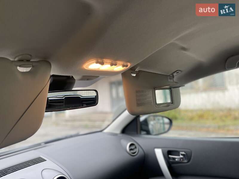 Внедорожник / Кроссовер Nissan Qashqai 2010 в Сумах