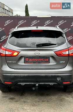 Внедорожник / Кроссовер Nissan Qashqai 2014 в 