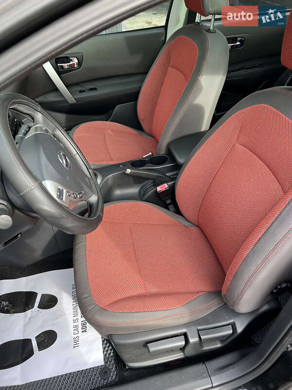 Позашляховик / Кросовер Nissan Qashqai 2008 в Львові