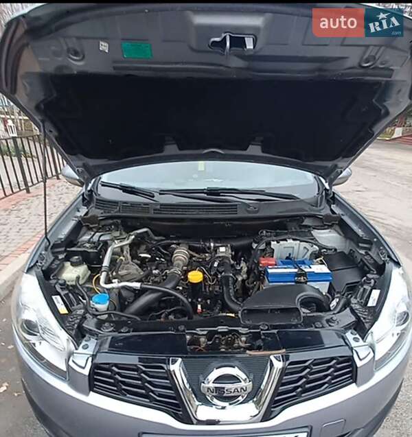 Внедорожник / Кроссовер Nissan Qashqai 2011 в Ямполе