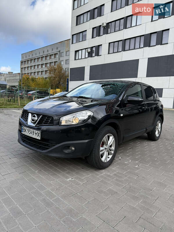 Внедорожник / Кроссовер Nissan Qashqai 2010 в Ровно