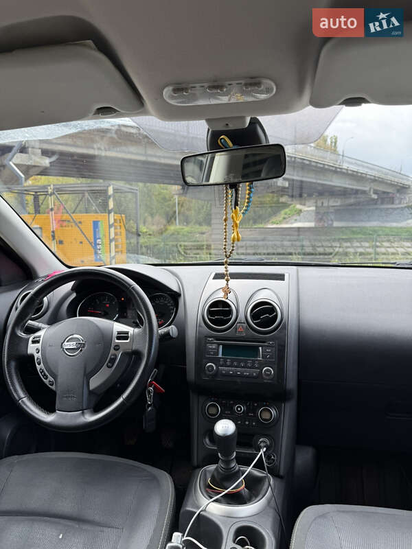Внедорожник / Кроссовер Nissan Qashqai 2010 в Ровно
