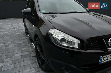 Позашляховик / Кросовер Nissan Qashqai 2011 в  фото 7 Позашляховик / Кросовер Nissan Qashqai 2011 в
