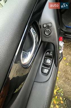 Внедорожник / Кроссовер Nissan Qashqai 2015 в 