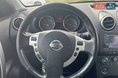 Внедорожник / Кроссовер Nissan Qashqai 2009 в 