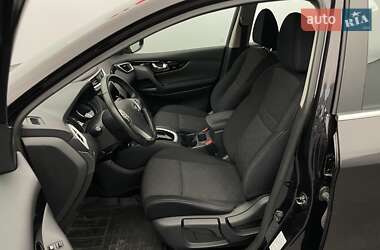 Внедорожник / Кроссовер Nissan Qashqai 2017 в 