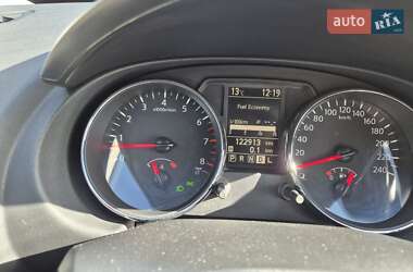 Внедорожник / Кроссовер Nissan Qashqai 2012 в 