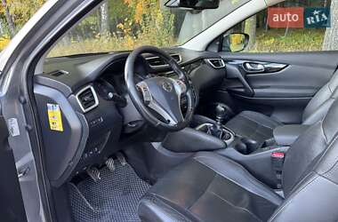 Внедорожник / Кроссовер Nissan Qashqai 2016 в 