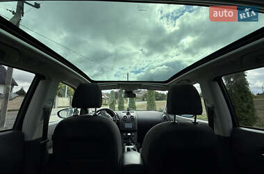 Внедорожник / Кроссовер Nissan Qashqai 2010 в 