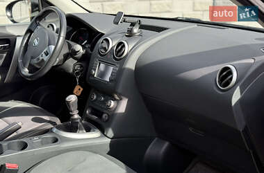 Внедорожник / Кроссовер Nissan Qashqai 2010 в 