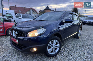 Внедорожник / Кроссовер Nissan Qashqai 2010 в 