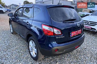 Внедорожник / Кроссовер Nissan Qashqai 2010 в 
