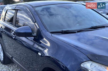 Внедорожник / Кроссовер Nissan Qashqai 2010 в 