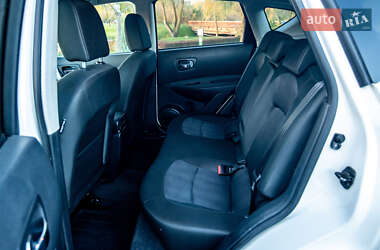 Внедорожник / Кроссовер Nissan Qashqai 2012 в 