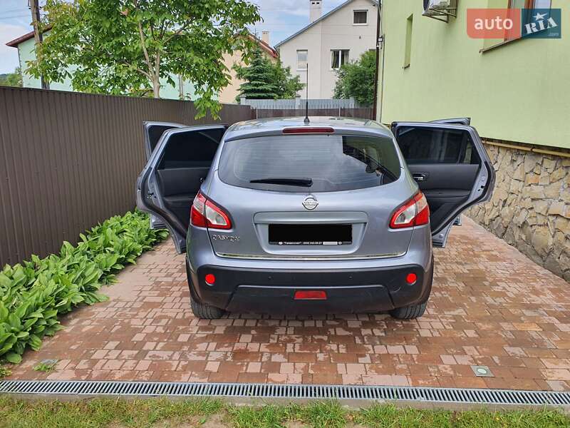Внедорожник / Кроссовер Nissan Qashqai 2013 в Ровно