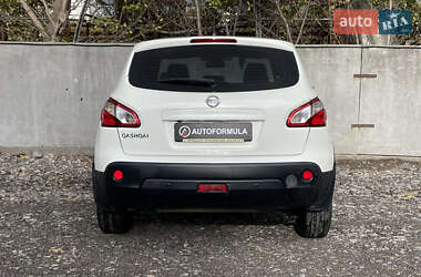 Внедорожник / Кроссовер Nissan Qashqai 2012 в 