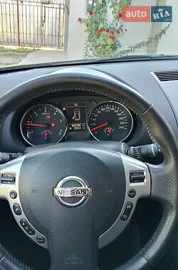 Внедорожник / Кроссовер Nissan Qashqai 2010 в 