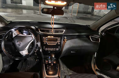 Внедорожник / Кроссовер Nissan Qashqai 2014 в 
