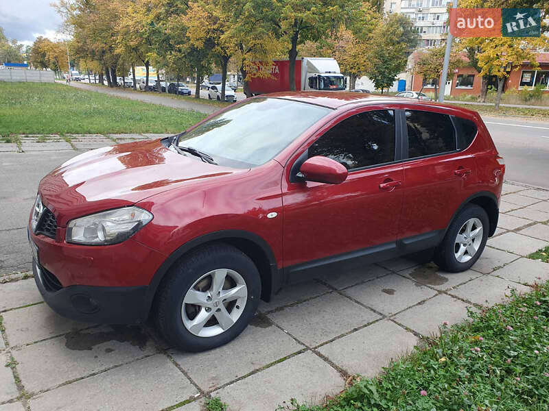 Позашляховик / Кросовер Nissan Qashqai 2011 в Києві