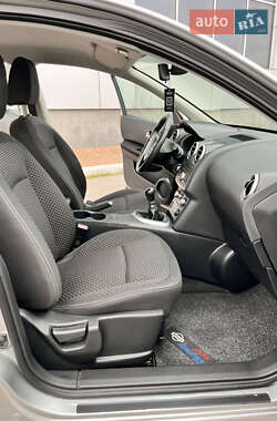 Внедорожник / Кроссовер Nissan Qashqai 2007 в 