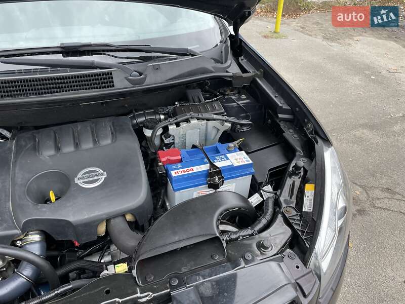 Внедорожник / Кроссовер Nissan Qashqai 2010 в Сумах