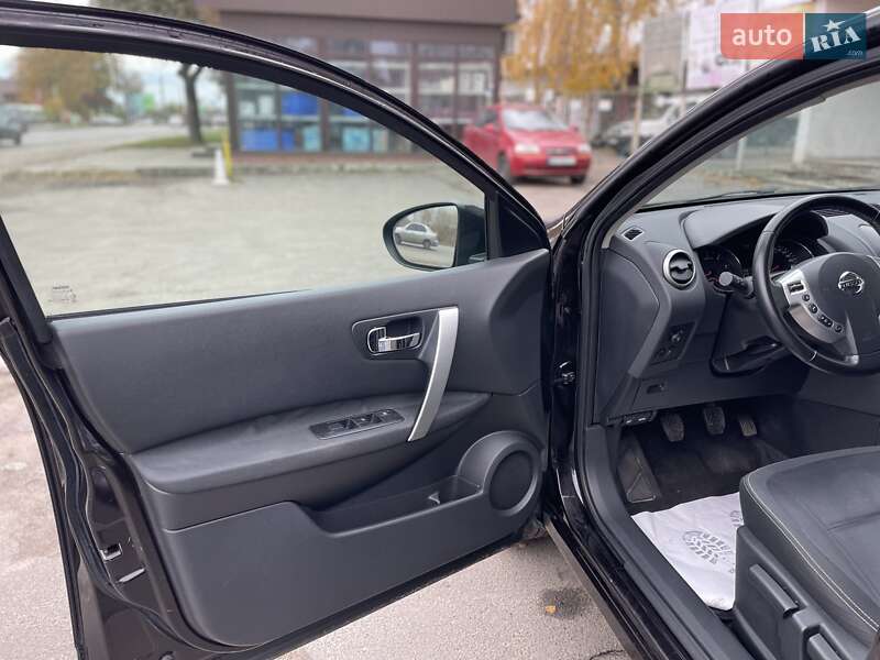 Внедорожник / Кроссовер Nissan Qashqai 2010 в Сумах