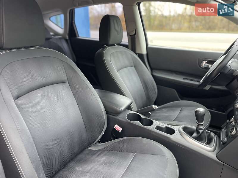 Внедорожник / Кроссовер Nissan Qashqai 2010 в Сумах