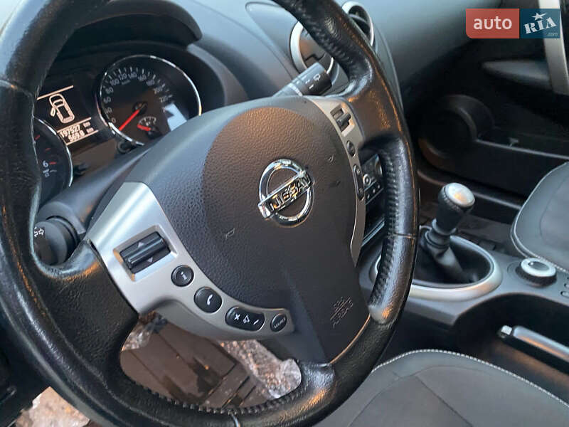 Внедорожник / Кроссовер Nissan Qashqai 2011 в Борщеве