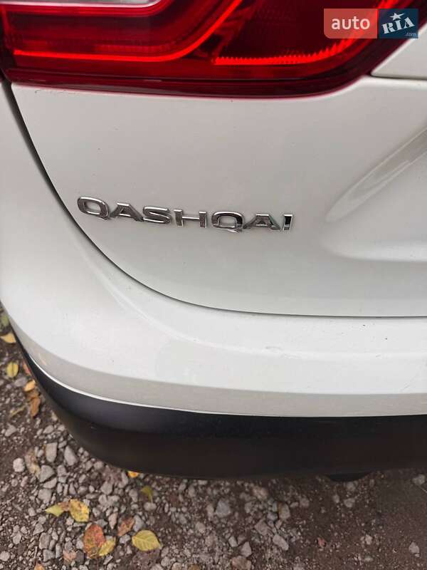 Внедорожник / Кроссовер Nissan Qashqai 2017 в Сумах