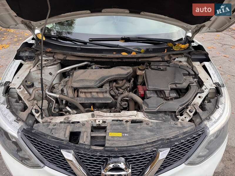 Внедорожник / Кроссовер Nissan Qashqai 2017 в Сумах