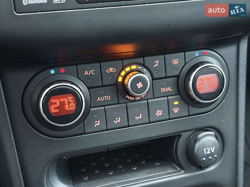 Внедорожник / Кроссовер Nissan Qashqai 2011 в Харькове