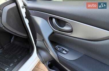 Позашляховик / Кросовер Nissan Qashqai 2019 в 