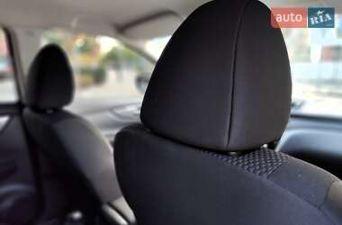 Позашляховик / Кросовер Nissan Qashqai 2019 в 