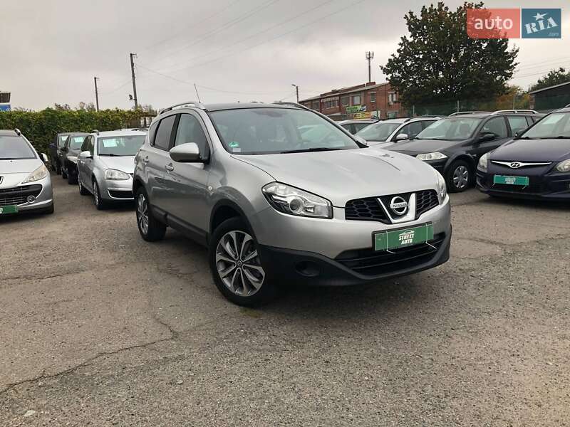 Внедорожник / Кроссовер Nissan Qashqai 2010 в Полтаве