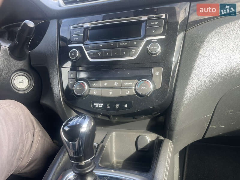 Позашляховик / Кросовер Nissan Qashqai 2014 в Луцьку