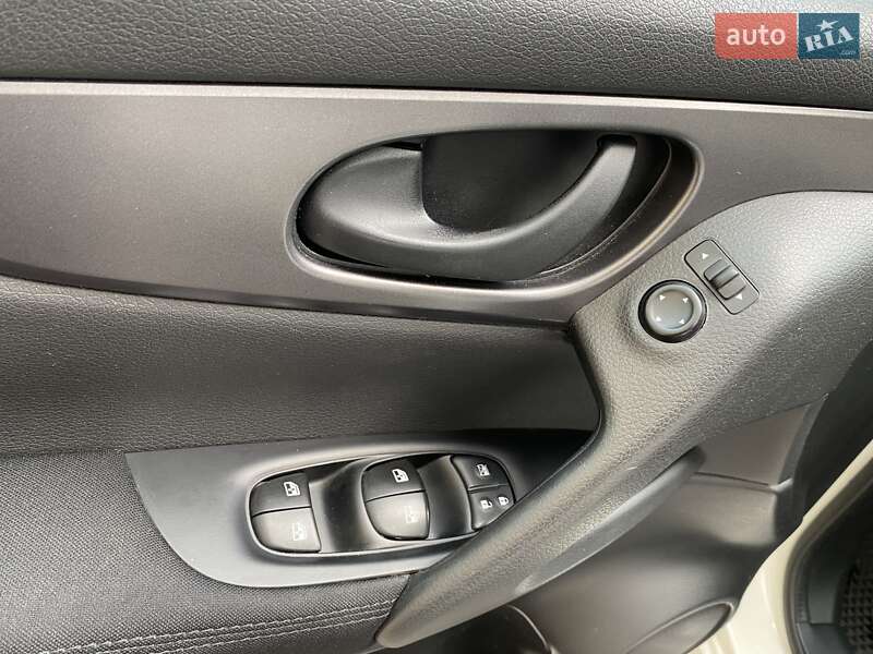 Позашляховик / Кросовер Nissan Qashqai 2020 в Харкові фото 23 Позашляховик / Кросовер Nissan Qashqai 2020 в Харкові