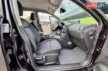 Позашляховик / Кросовер Nissan Qashqai 2013 в 