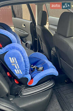 Внедорожник / Кроссовер Nissan Qashqai 2011 в 
