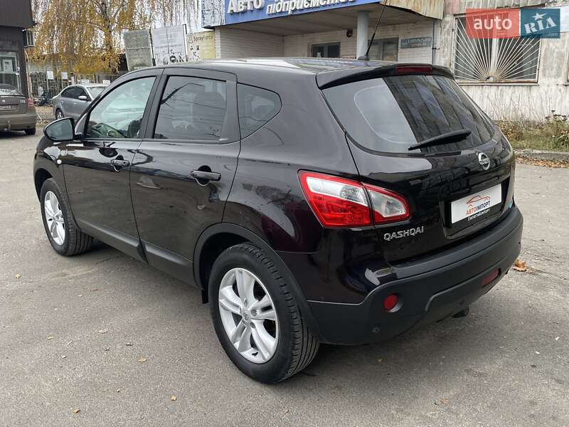 Внедорожник / Кроссовер Nissan Qashqai 2010 в Сумах