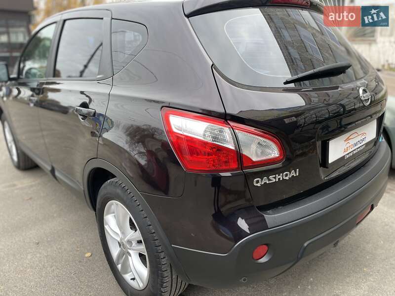 Внедорожник / Кроссовер Nissan Qashqai 2010 в Сумах