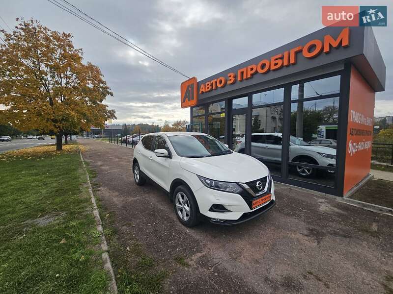Позашляховик / Кросовер Nissan Qashqai 2018 в  фото Позашляховик / Кросовер Nissan Qashqai 2018 в
