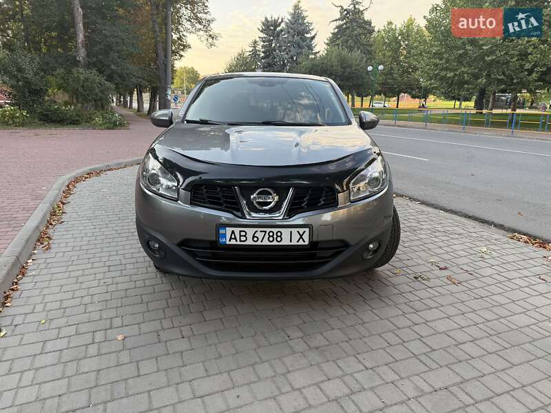 Внедорожник / Кроссовер Nissan Qashqai 2011 в Могилев-Подольске