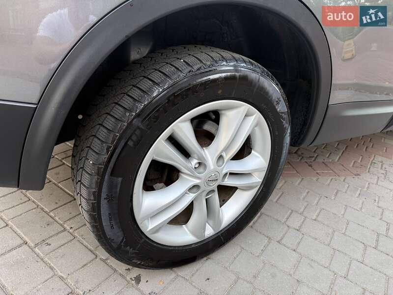 Внедорожник / Кроссовер Nissan Qashqai 2011 в Могилев-Подольске