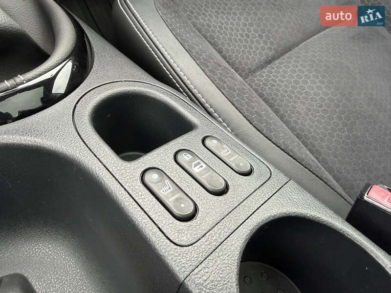 Внедорожник / Кроссовер Nissan Qashqai 2013 в Ровно