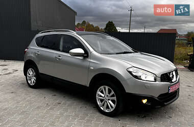Внедорожник / Кроссовер Nissan Qashqai 2010 в 