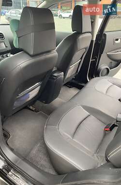 Внедорожник / Кроссовер Nissan Qashqai 2009 в 