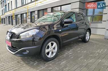 Внедорожник / Кроссовер Nissan Qashqai 2011 в 