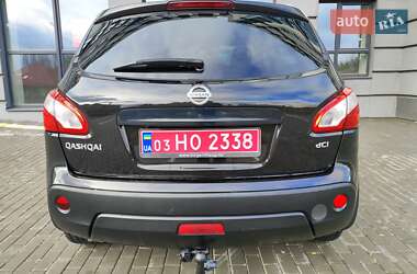 Внедорожник / Кроссовер Nissan Qashqai 2011 в 