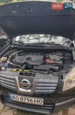 Позашляховик / Кросовер Nissan Qashqai 2007 в  фото 8 Позашляховик / Кросовер Nissan Qashqai 2007 в
