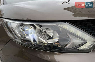 Внедорожник / Кроссовер Nissan Qashqai 2015 в 